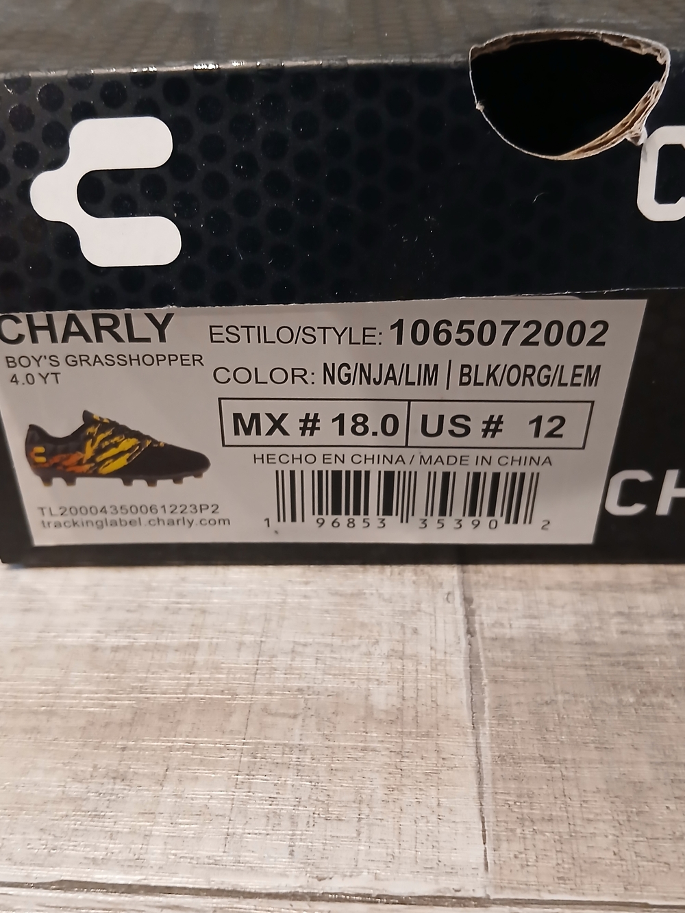 Charly Black and Yellow Kids Soccer Cleats Youth Size 12 - Picture 6 of 6